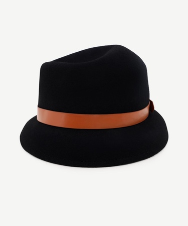  YARGICI Yün Kemer Detaylı  Şapka