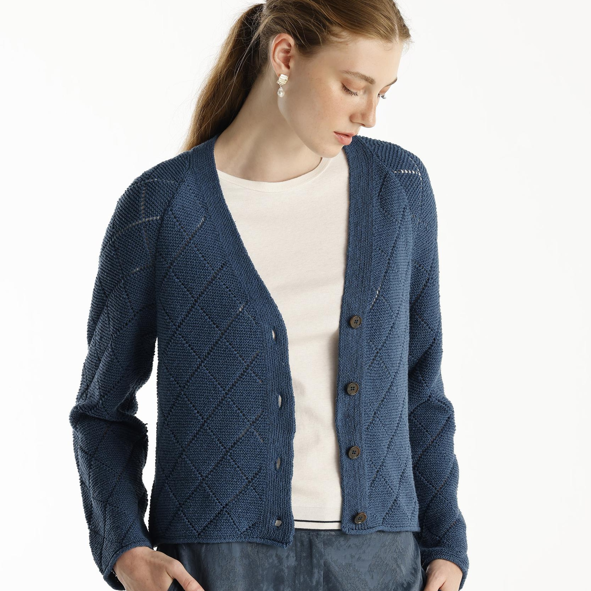 YARGICI V Yaka Dekorlu Hırka