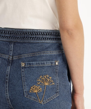  YARGICI Nakış Detaylı Yüksek Bel Denim Pantolon