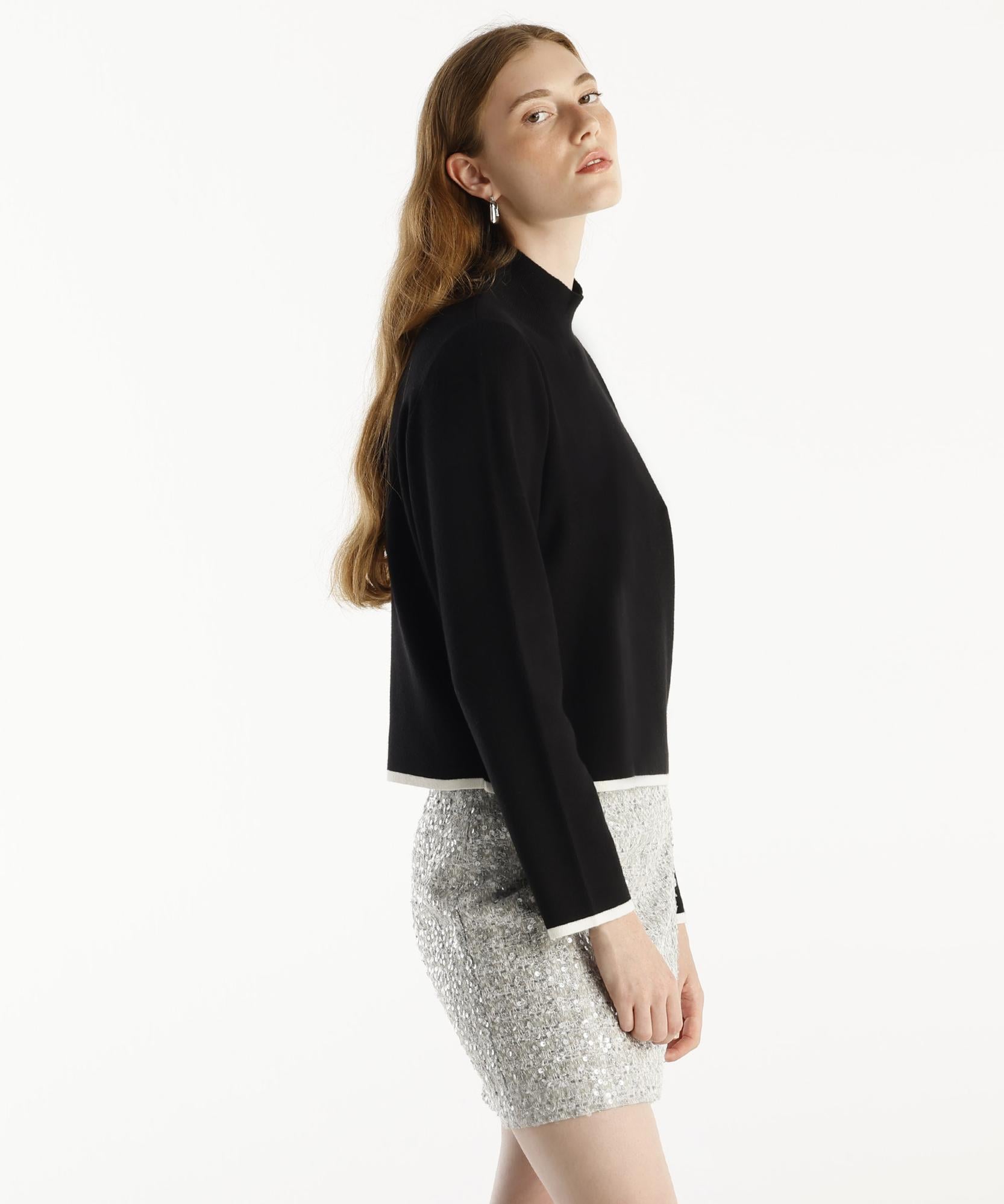  YARGICI Dik Yakalı Uzun Kollu Kazak