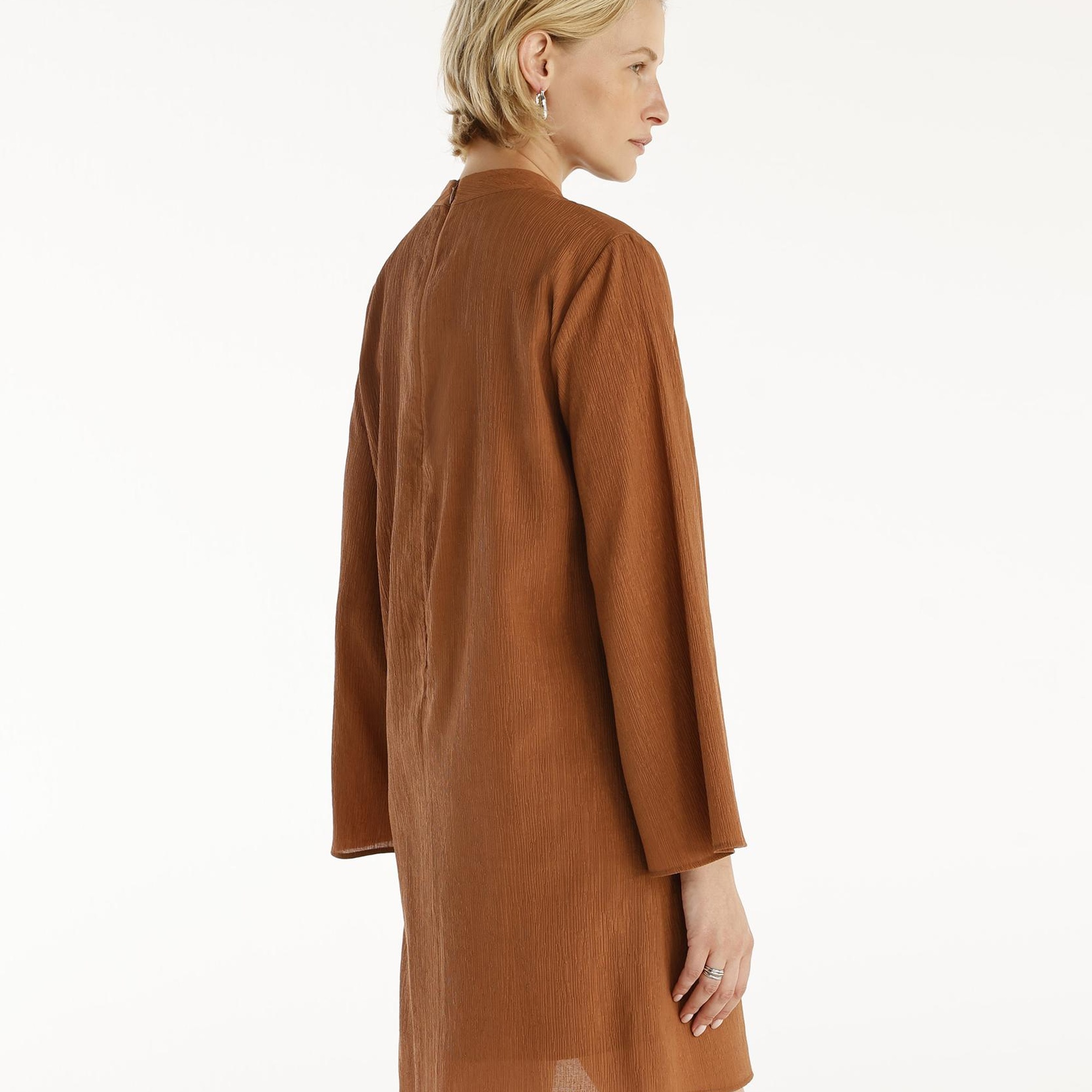 YARGICI Bisiklet Yaka Uzun Kollu Kısa Elbise