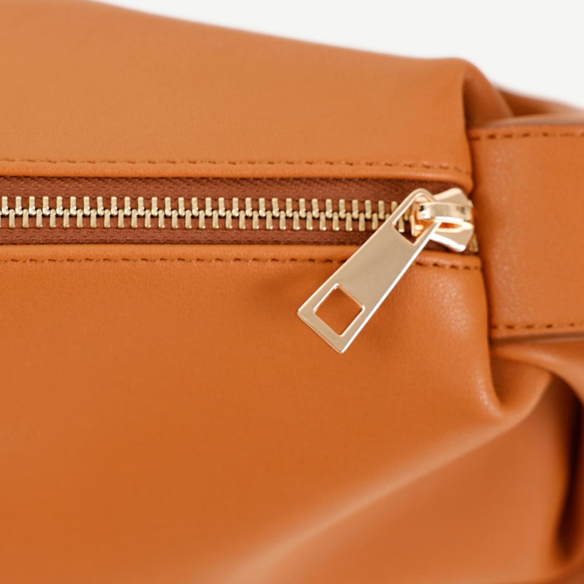 YARGICI Taba Çapraz Çanta