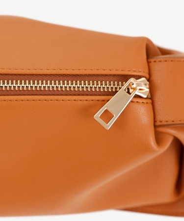  YARGICI Taba Çapraz Çanta