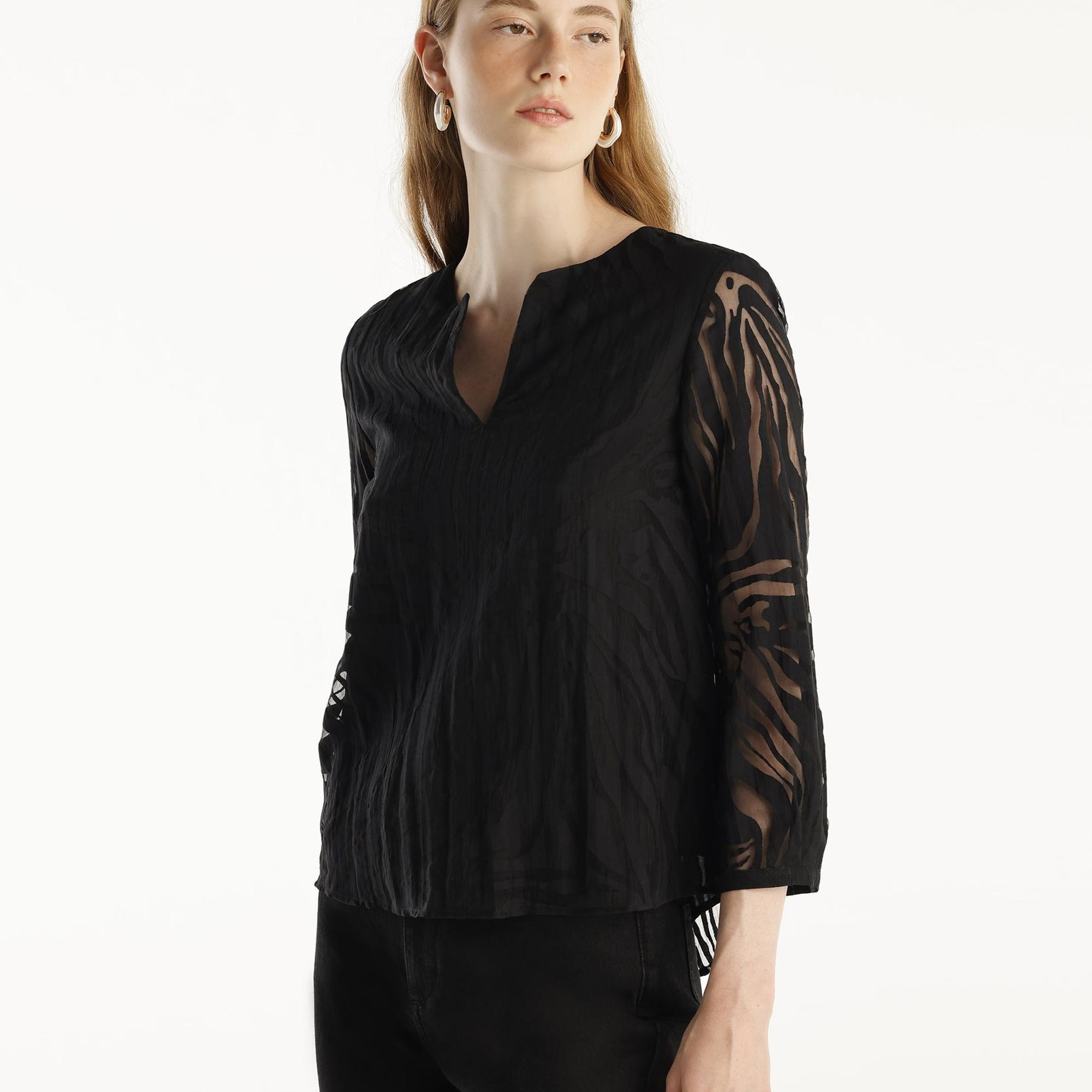 YARGICI Kolları Detaylı Bluz