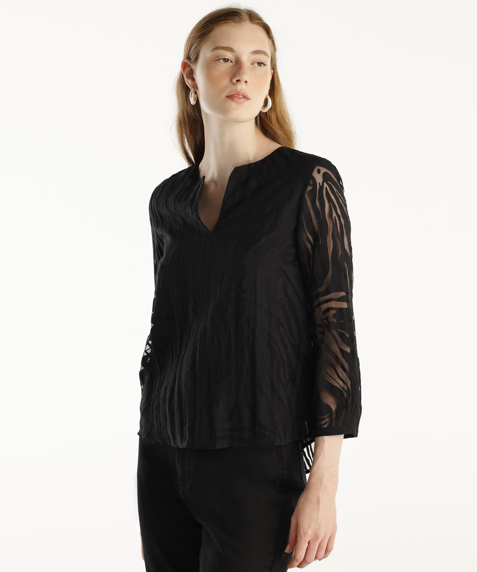  YARGICI Kolları Detaylı Bluz