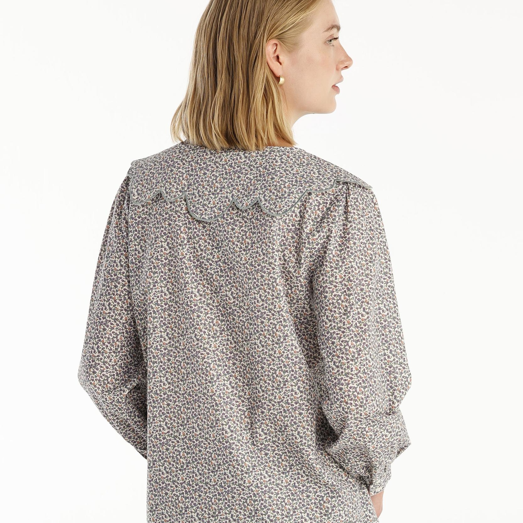 YARGICI Yaka Detaylı Gömlek