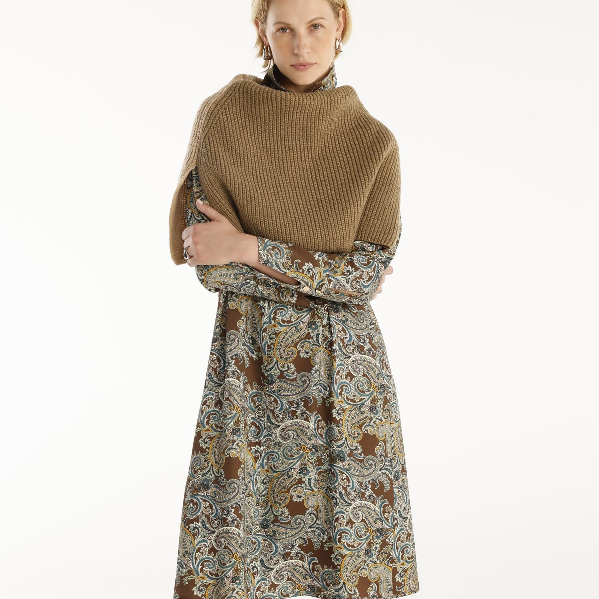 YARGICI Pensli Uzun Kollu Yakası Fermuarlı Elbise