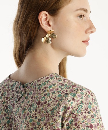  YARGICI Arka Detaylı Bluz