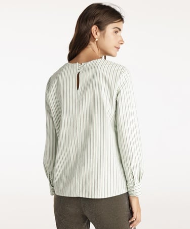  YARGICI Arka Detaylı Bluz