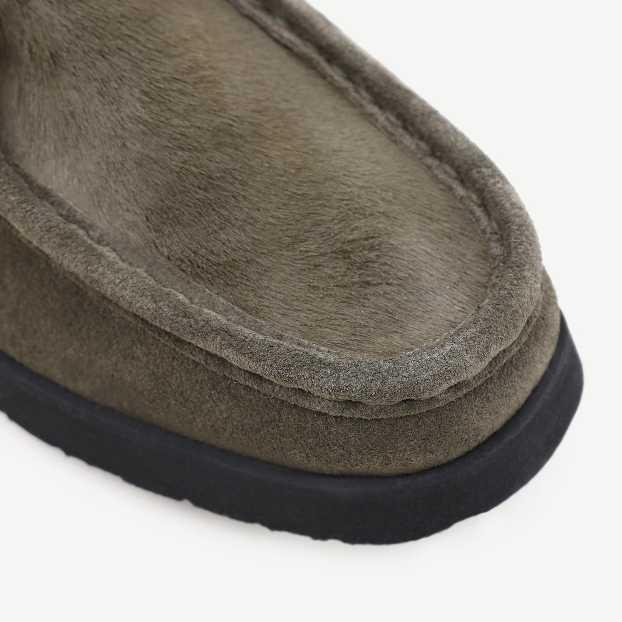 YARGICI Tay Tüyü Detaylı Ayakkabı