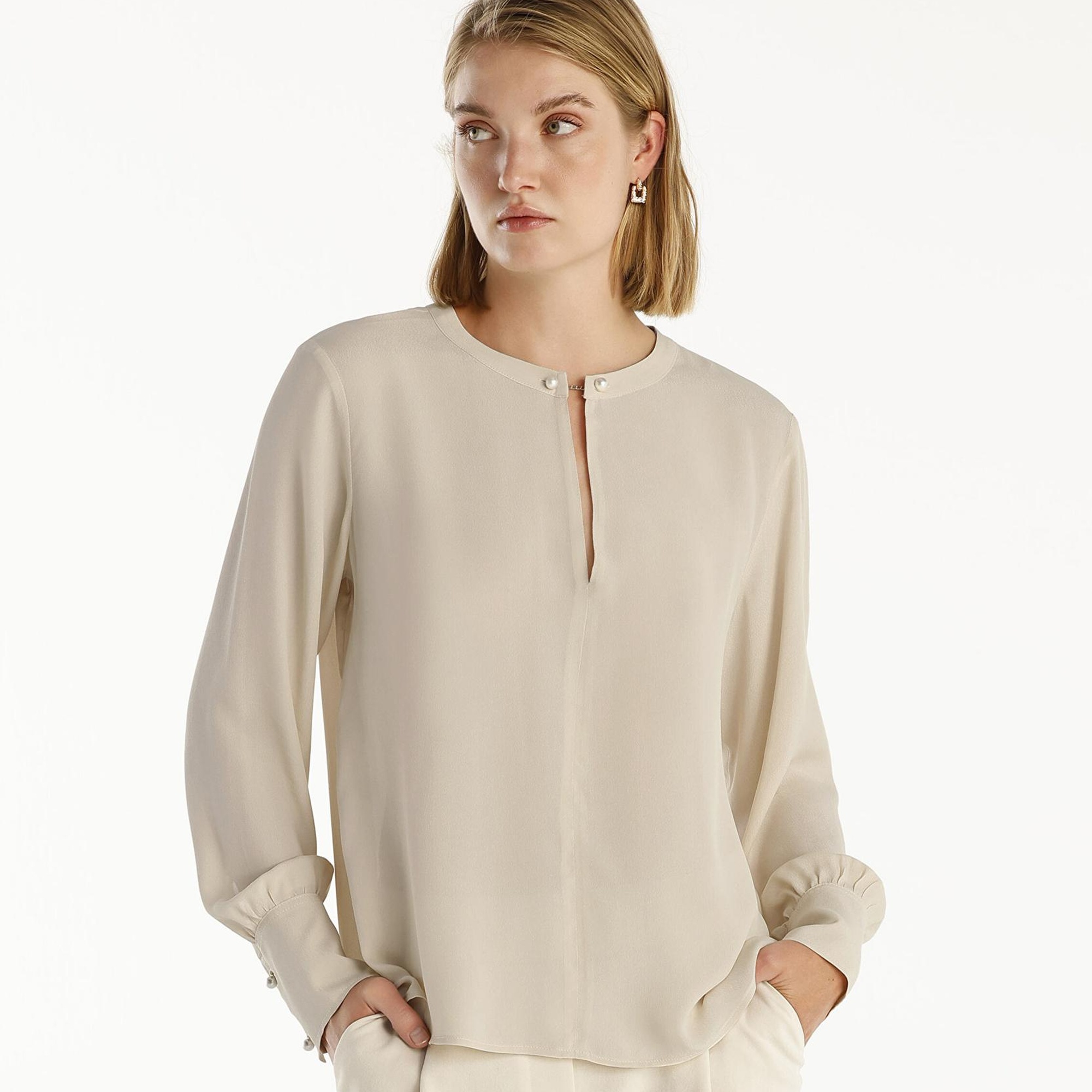 YARGICI Yaka Detaylı Bluz