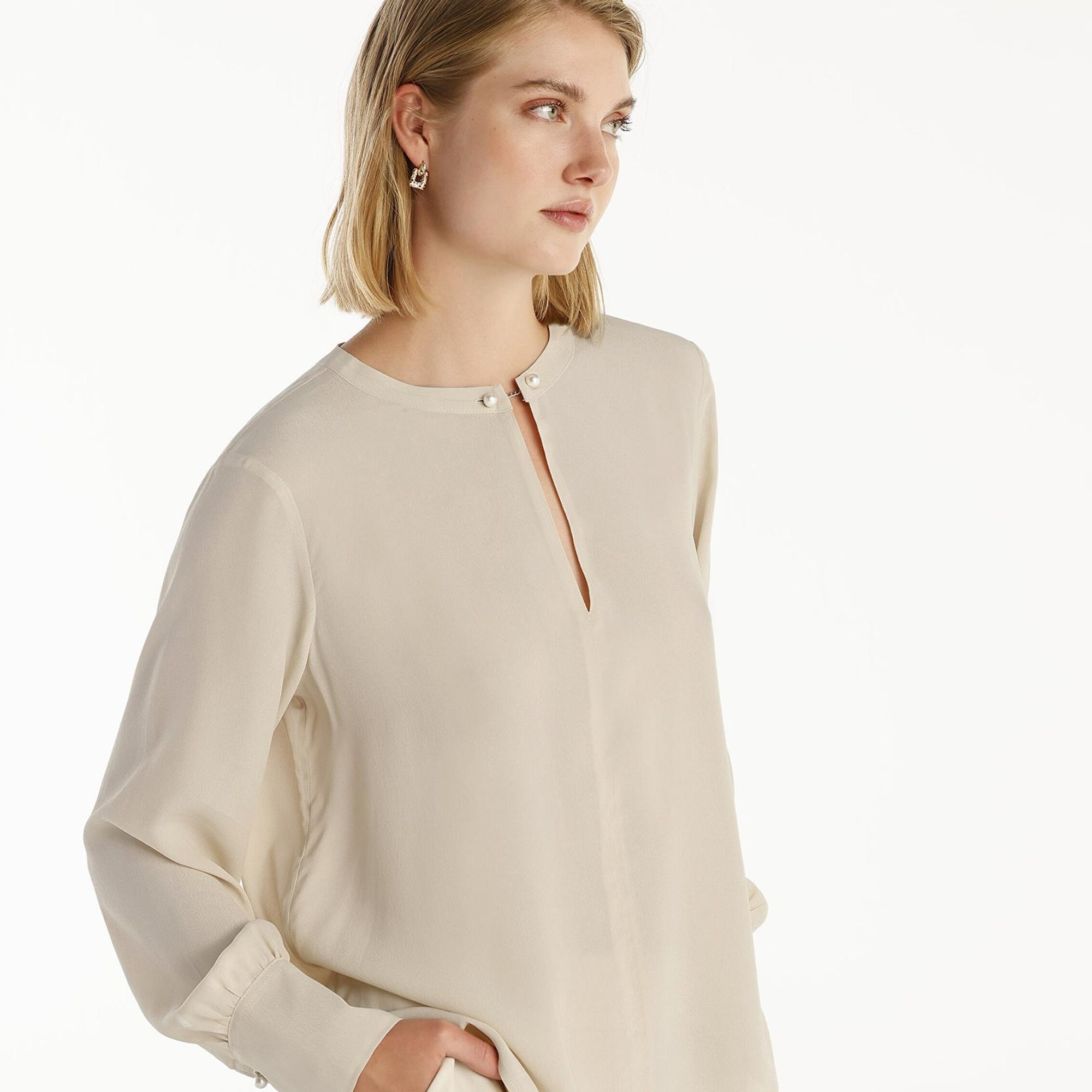 YARGICI Yaka Detaylı Bluz