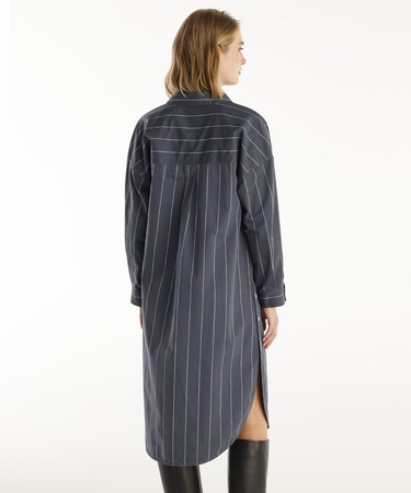  YARGICI Kolu Düğme Detaylı Midi Boy Gömlek Elbise