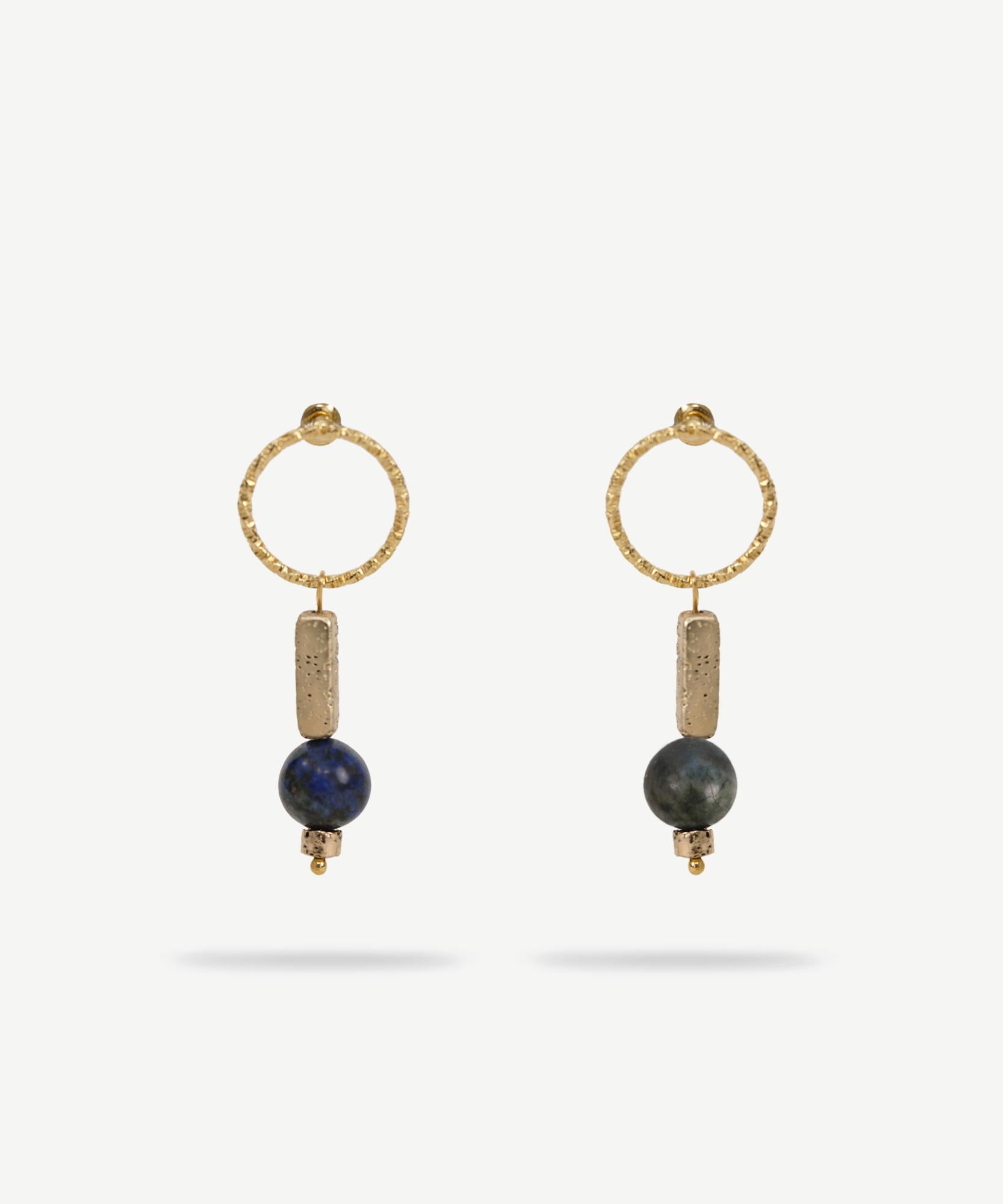  YARGICI Halka Detaylı Lav Taşı Küpe