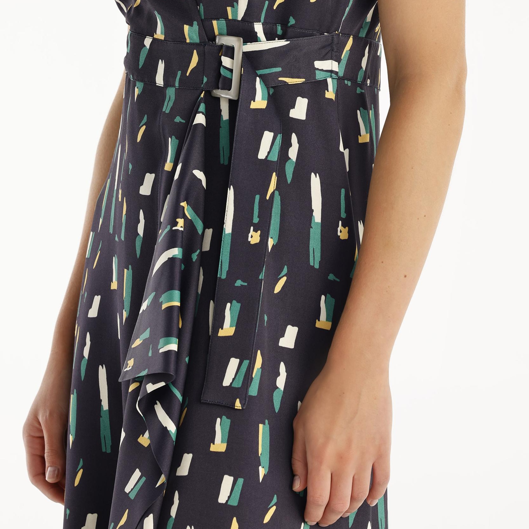 YARGICI Kemer Detaylı Kolsuz Kruvaze  Midi Boy Elbise