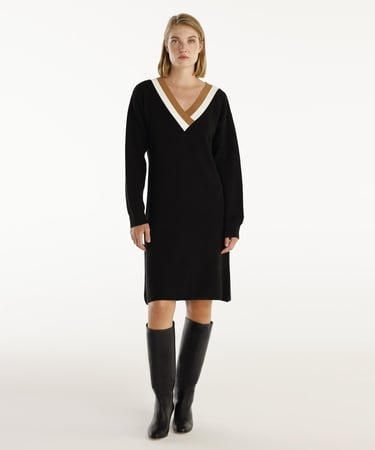  YARGICI V-Yakalı Triko Elbise