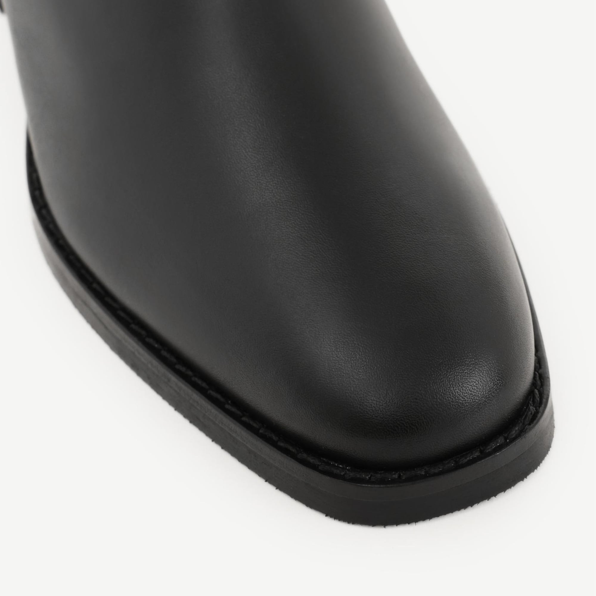 YARGICI Aksesuar Detaylı Deri Çizme