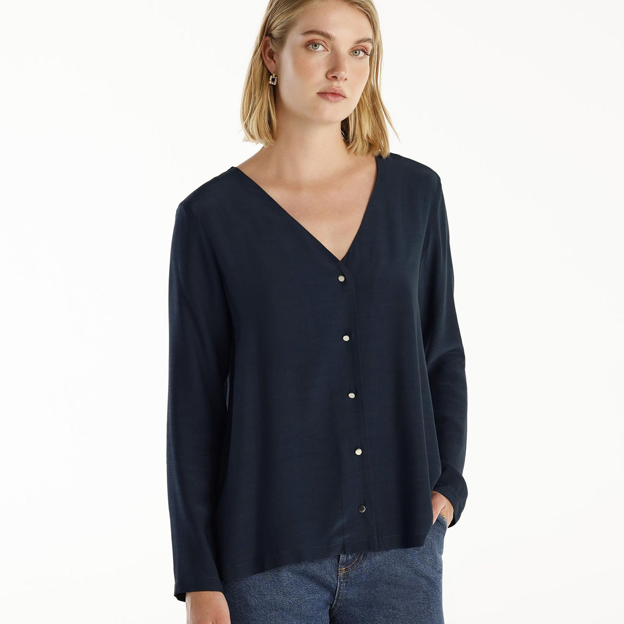 YARGICI V Yaka Gömlek