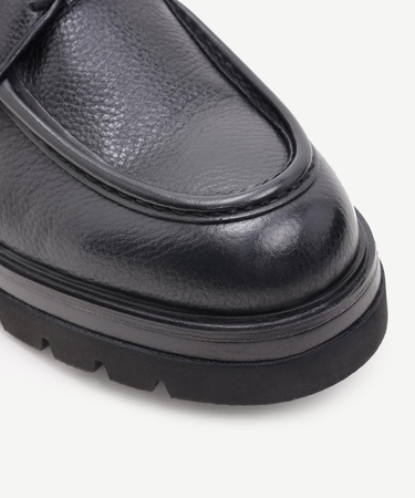  YARGICI Retro Görünümlü Bağlı Deri Ayakkabı