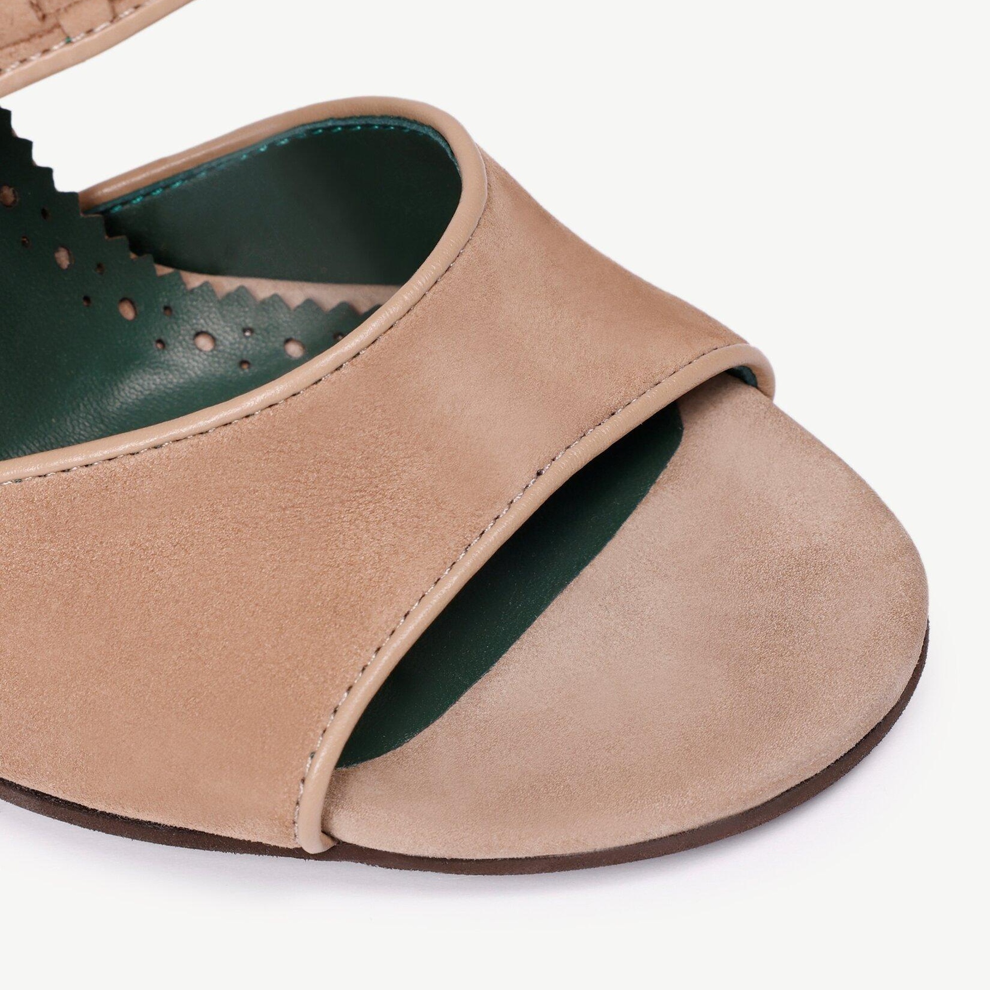 YARGICI Kösele Kaplama Yumuşak Deri Topuklu Ayakkabı