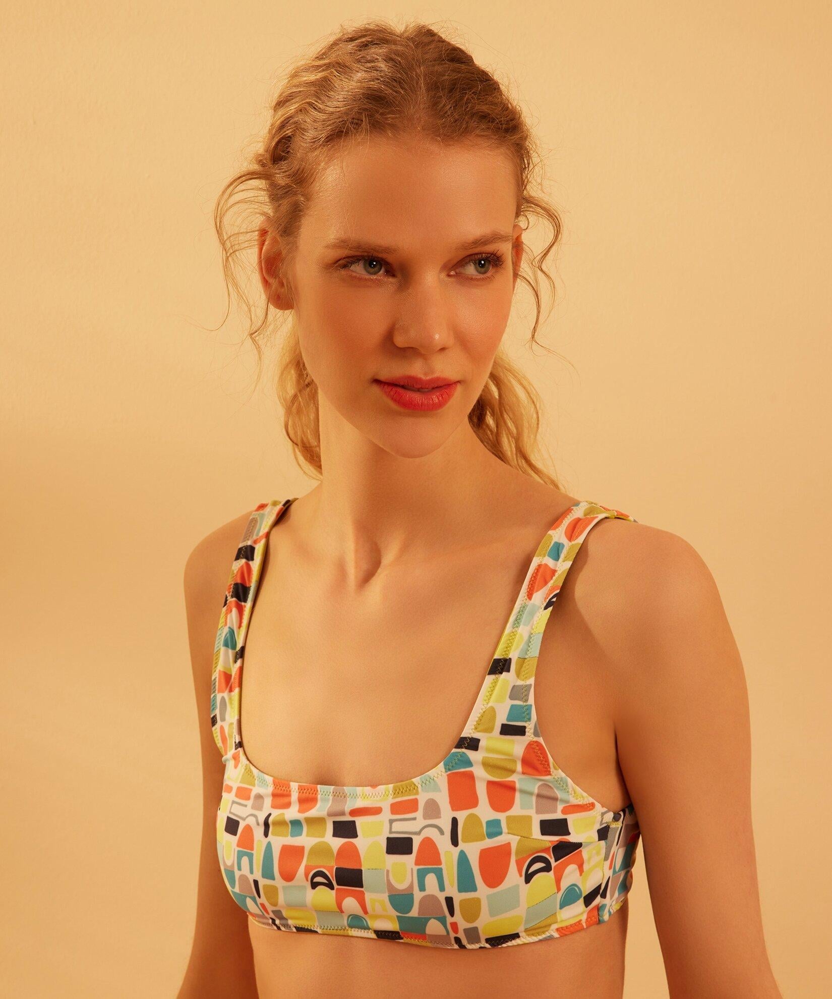  YARGICI Bağlama Detaylı Bikini Üstü