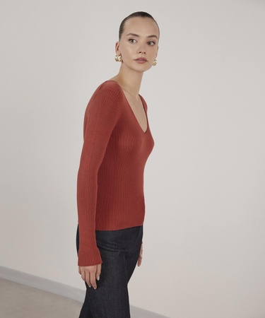  YARGICI V Yakalı Dikişsiz Triko