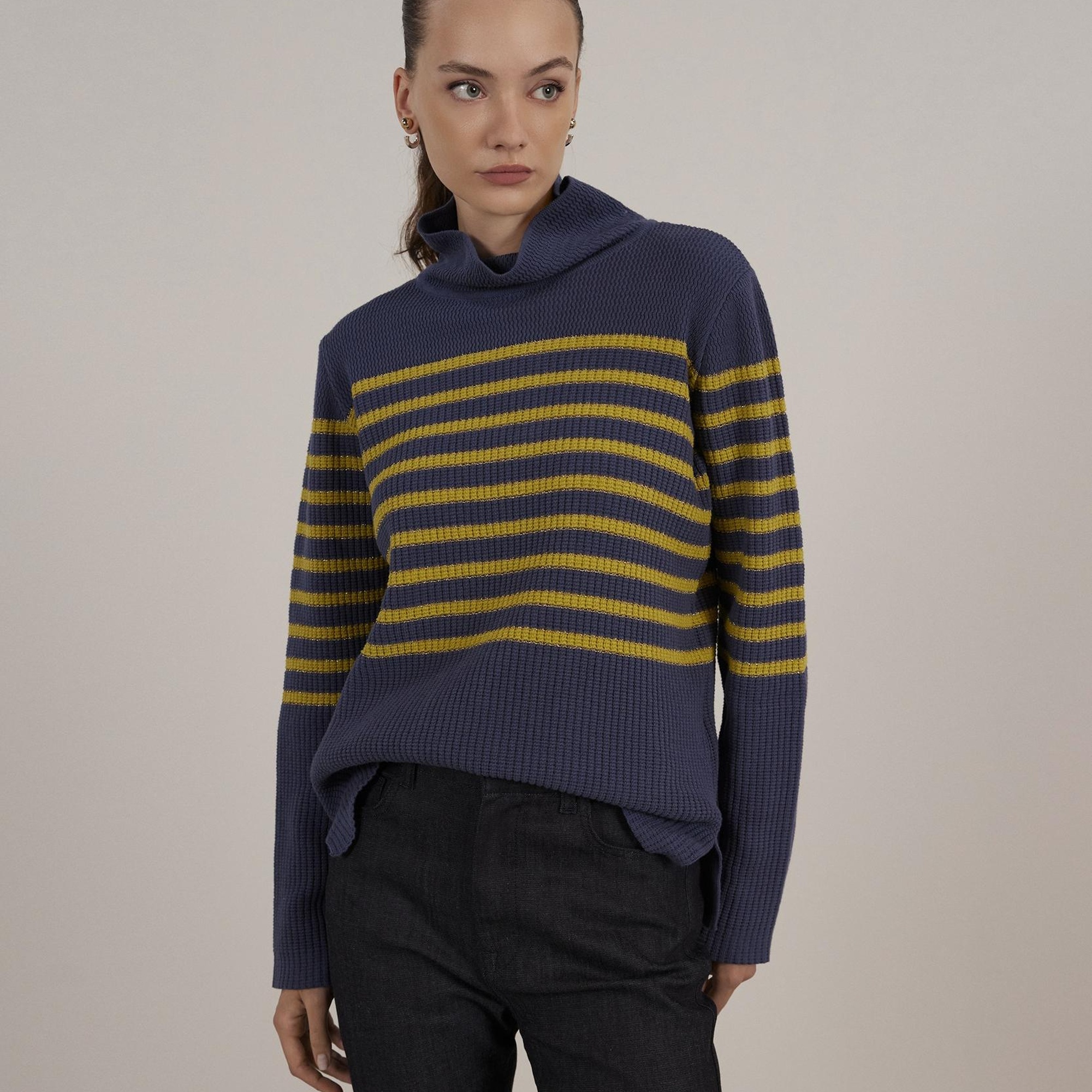 YARGICI Yırtmaç Detaylı Kazak