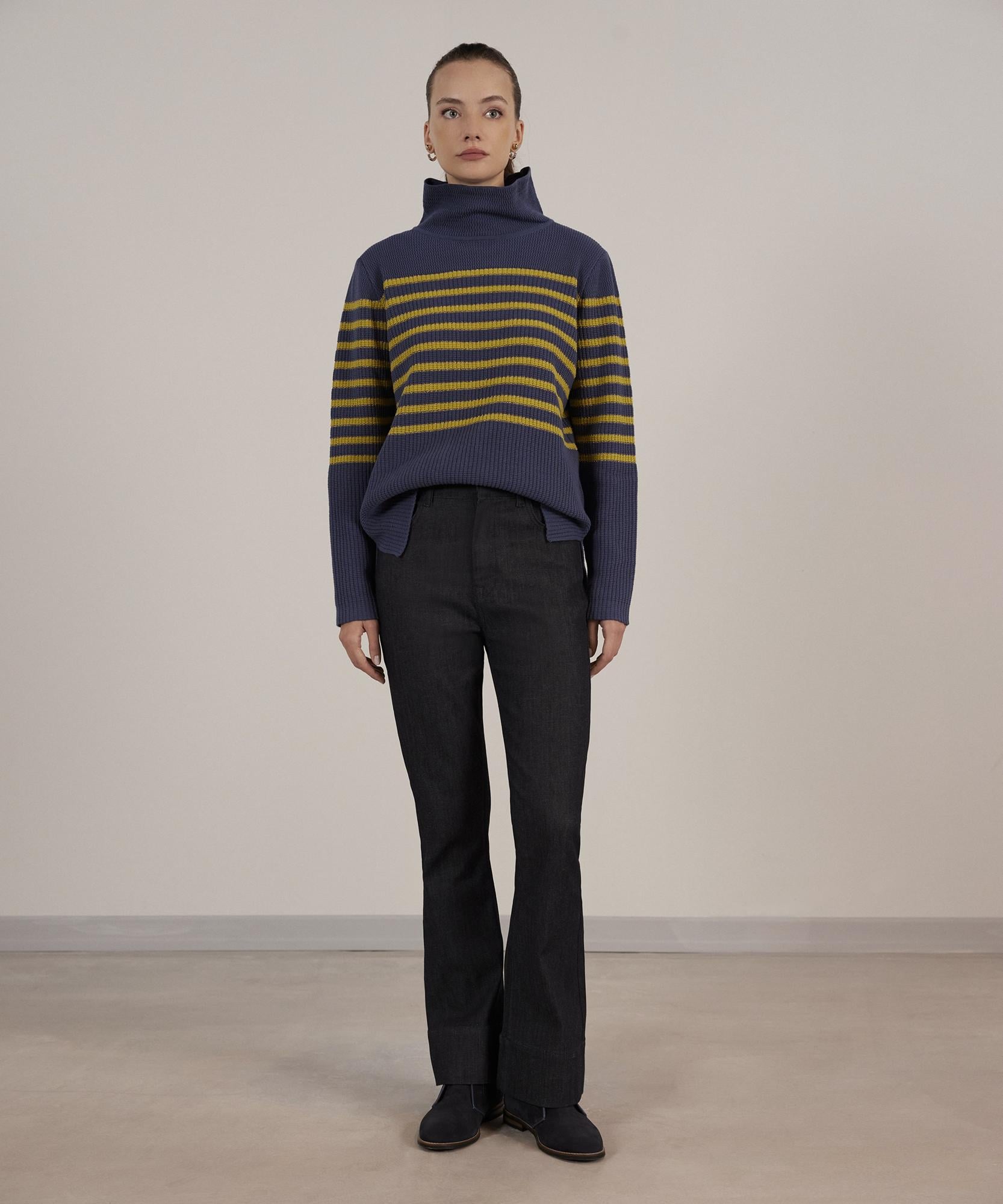  YARGICI Yırtmaç Detaylı Kazak