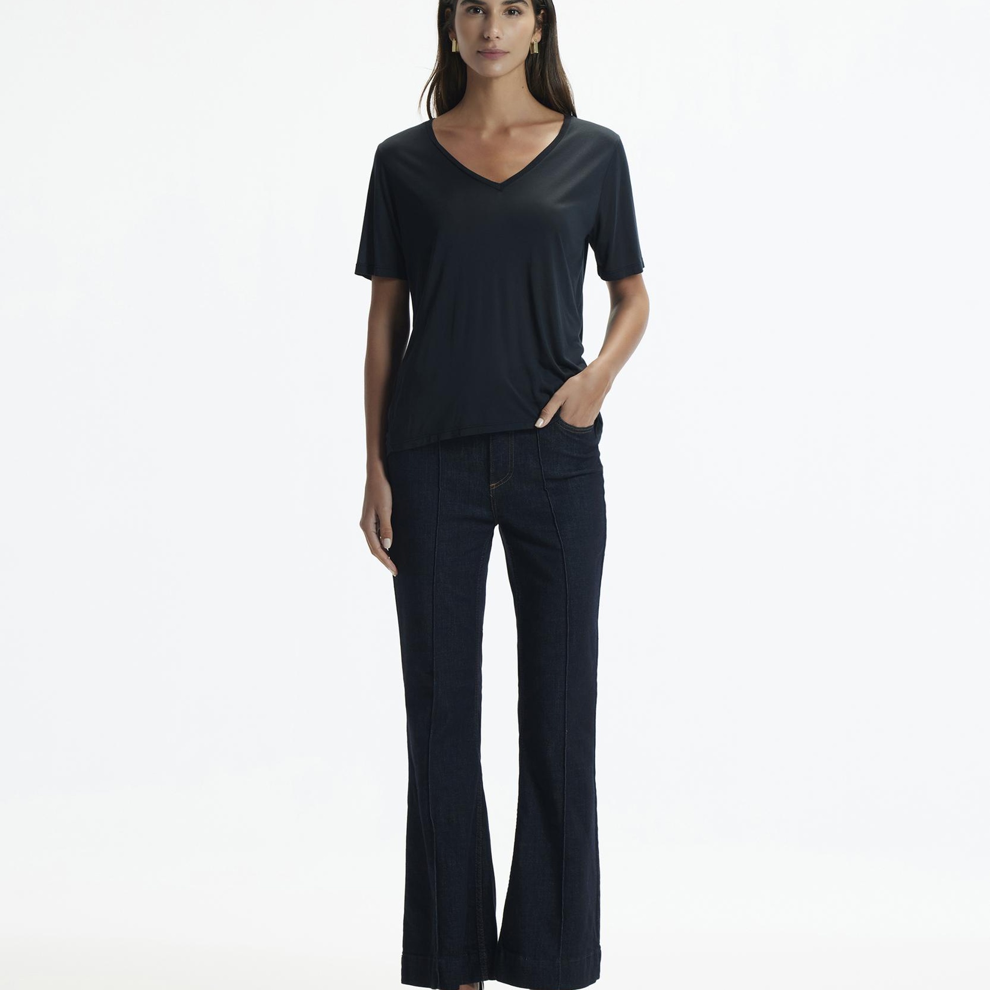 YARGICI V Yaka T-Shırt