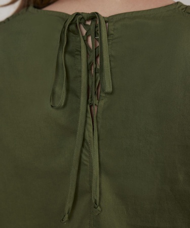  YARGICI Omuz Detaylı Bluz