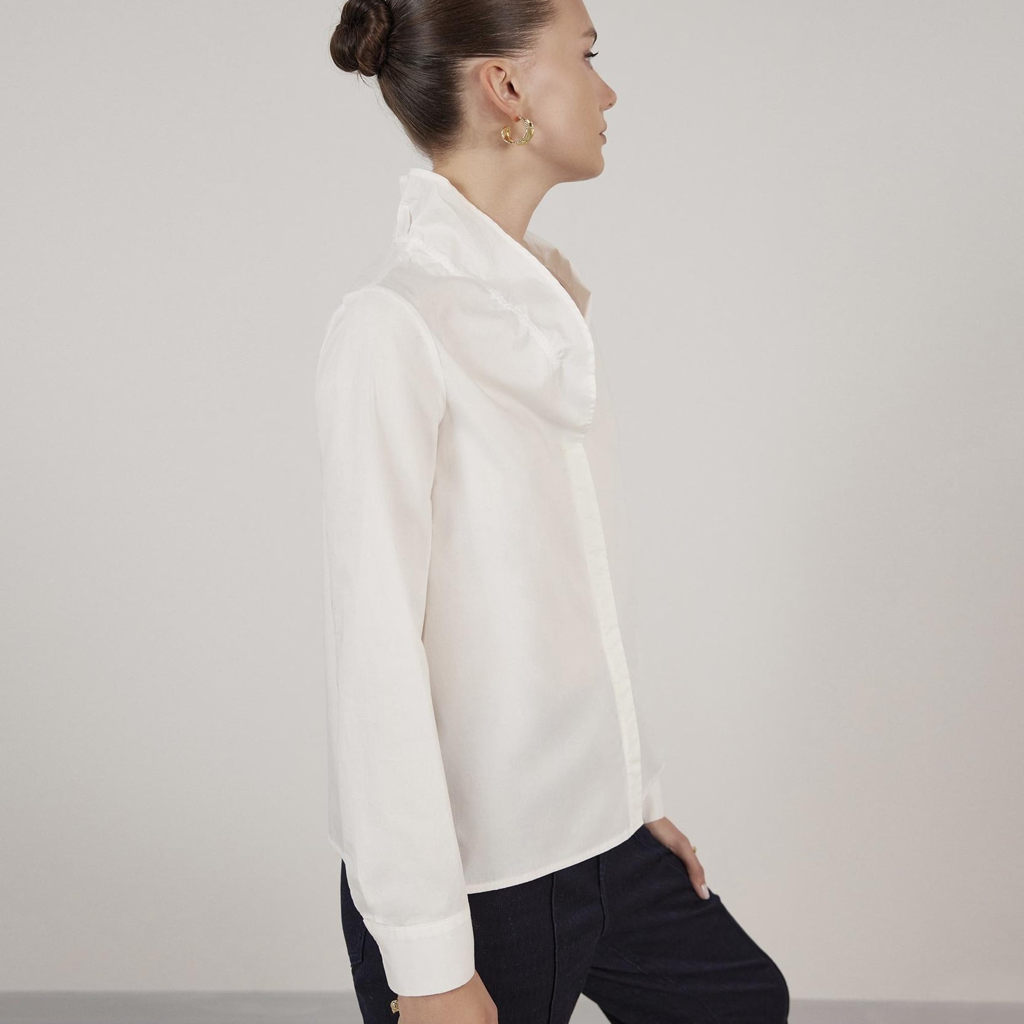 YARGICI Fırfır Yaka Gömlek