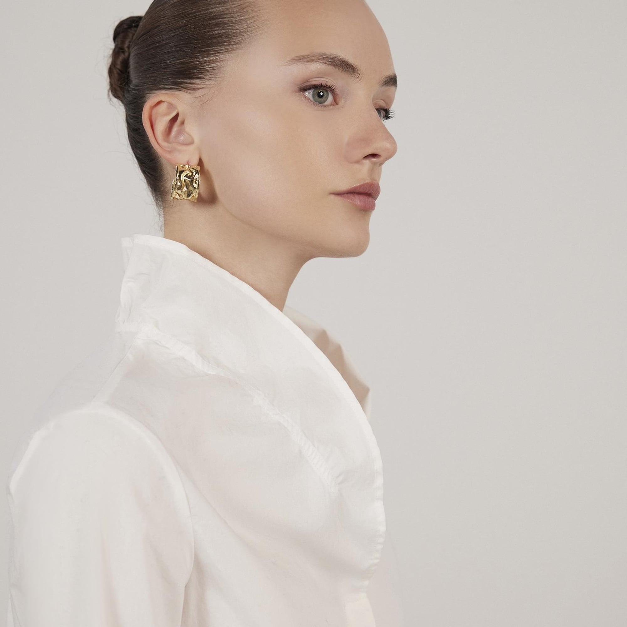 YARGICI Fırfır Yaka Gömlek