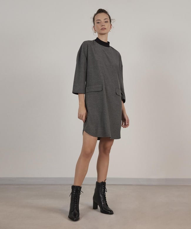  YARGICI Dik Yakalı Elbise