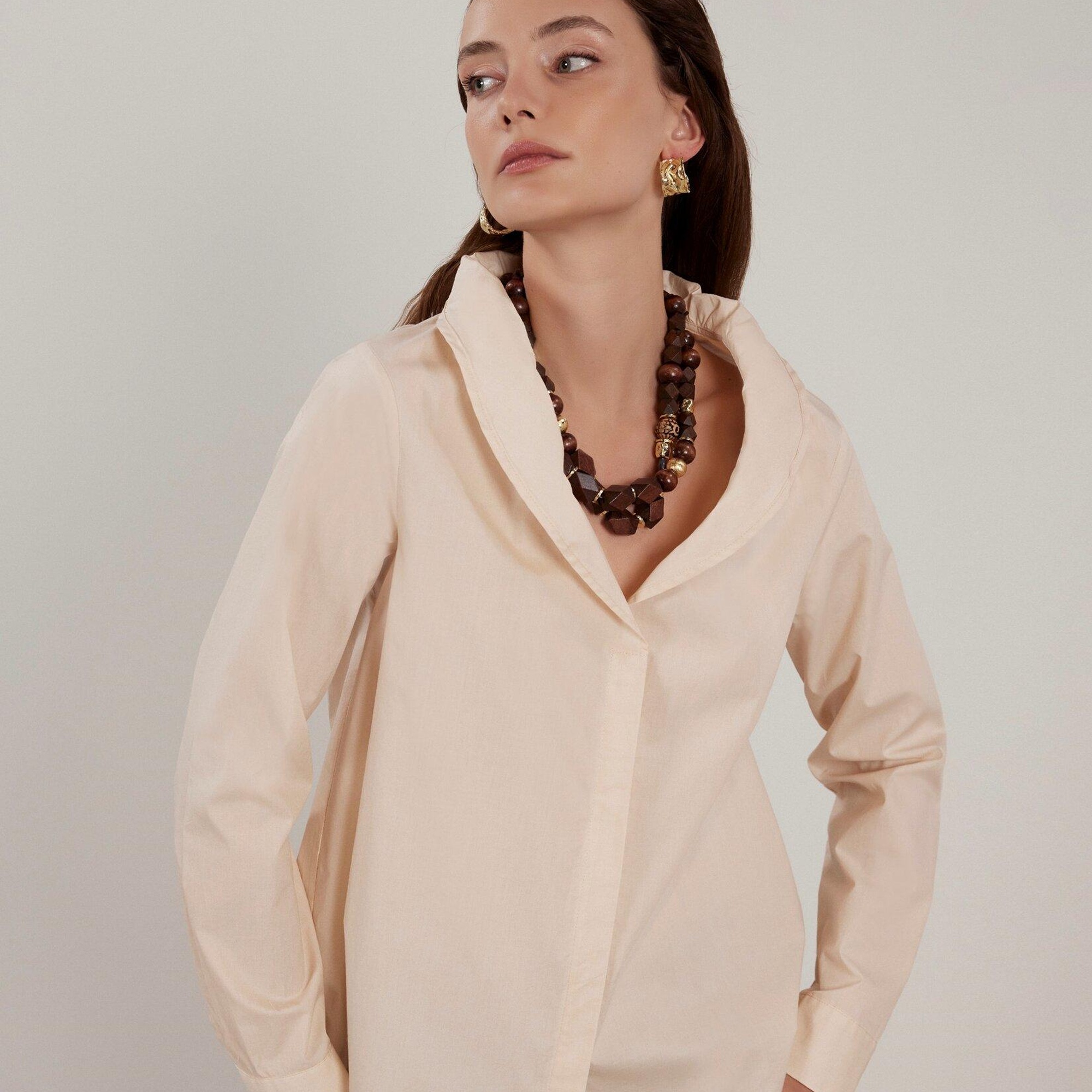 Fırfır Yaka Gömlek