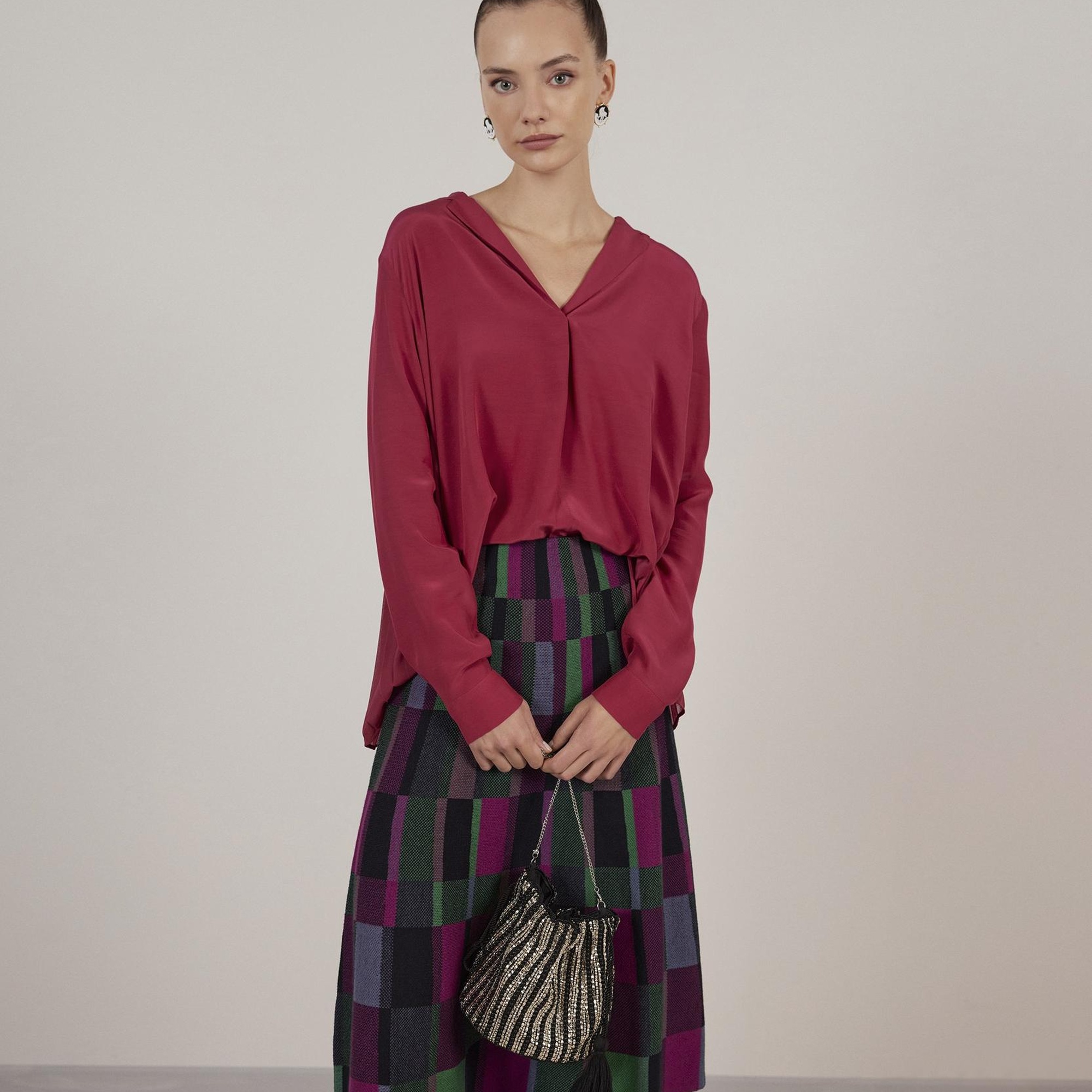 YARGICI Arka Detaylı Bluz