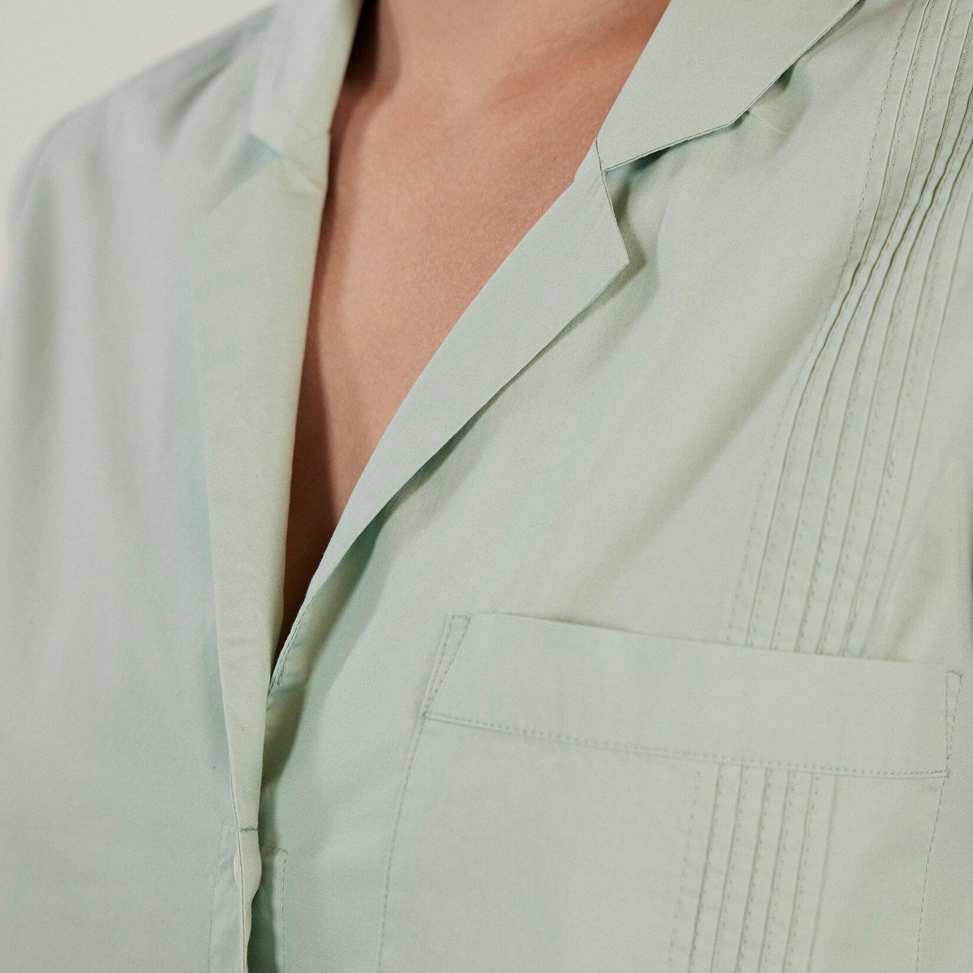 Cep Detaylı Gömlek