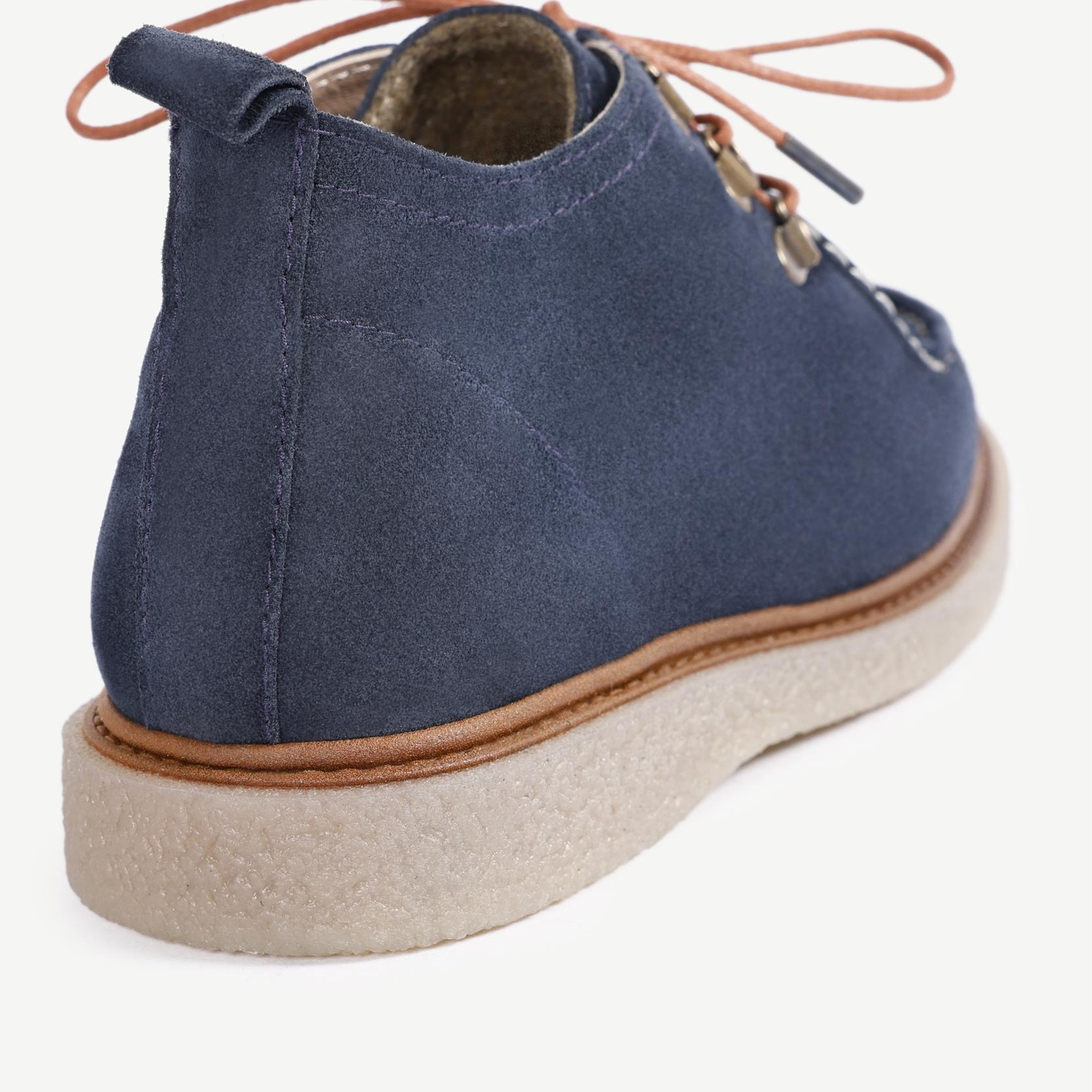 YARGICI Retro Görünümlü Bağcıklı Bot