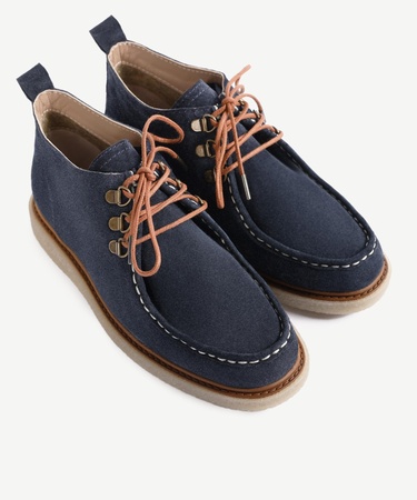  YARGICI Retro Görünümlü Bağcıklı Bot