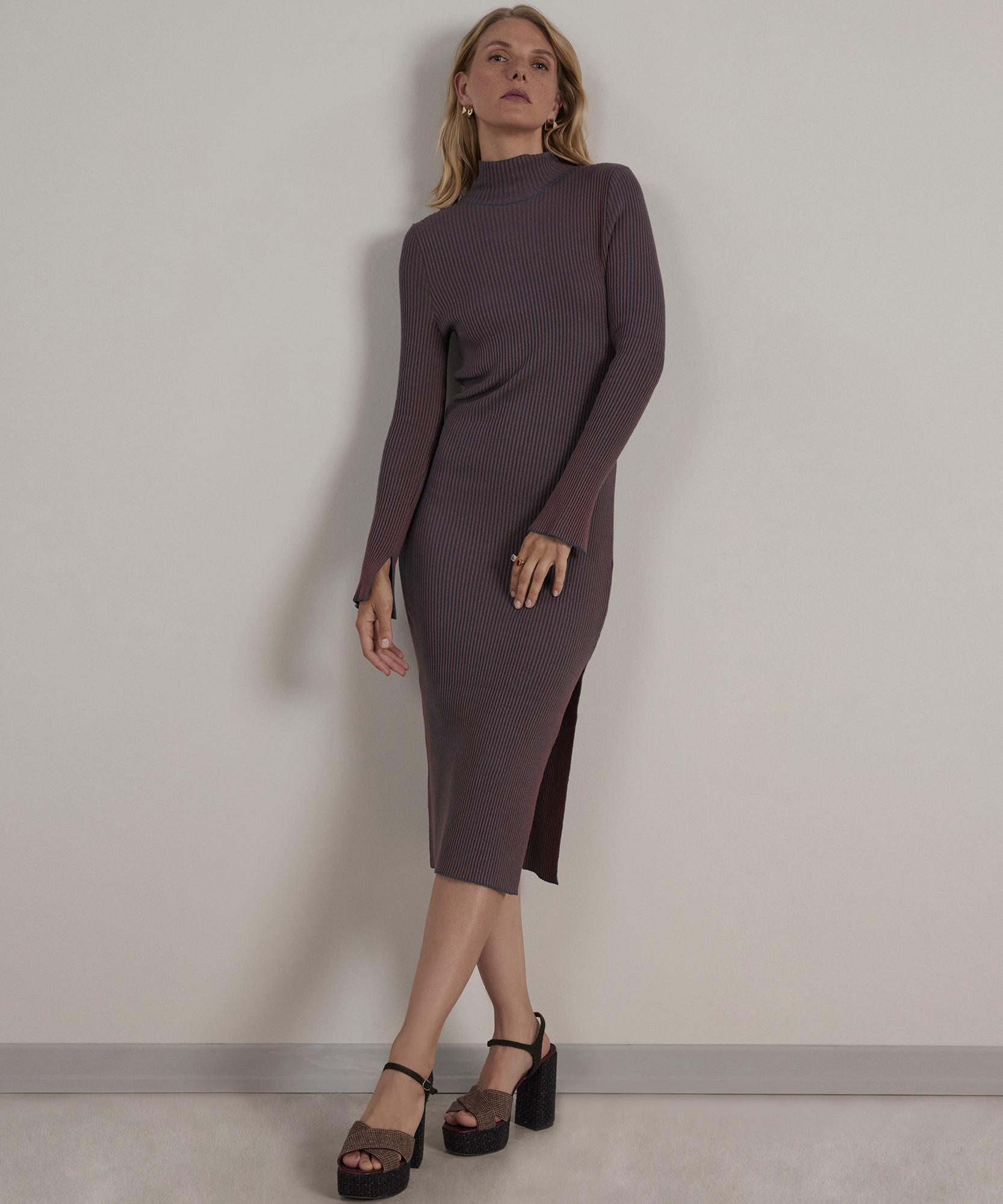  YARGICI Dik Yaka Triko Elbise