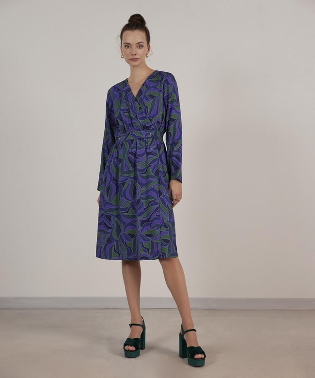  YARGICI V Yaka Elbise