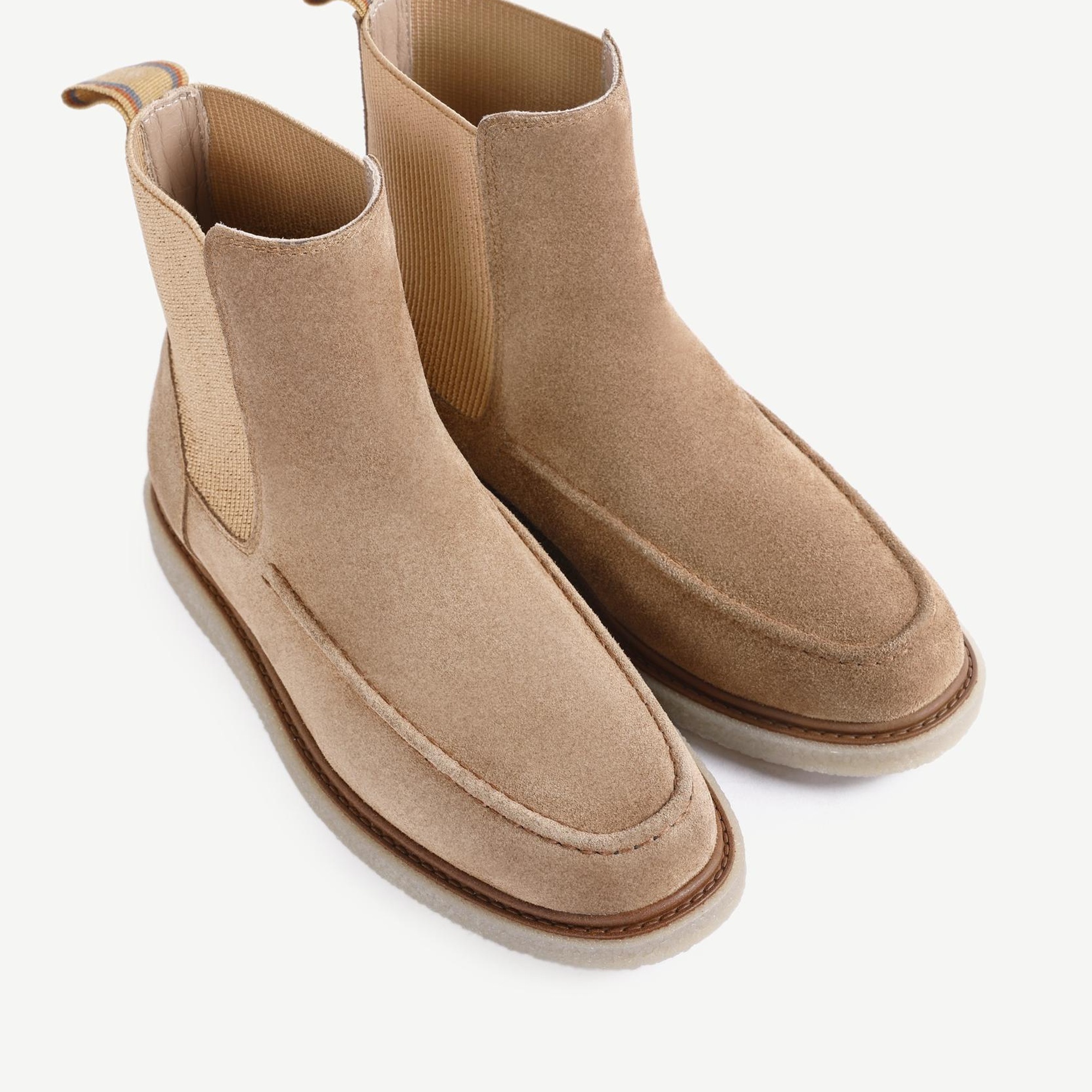 YARGICI Retro Görünümlü Lastikli Bot