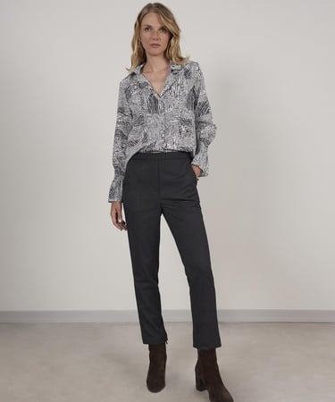  YARGICI Fırfır Detaylı Gömlek