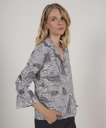  YARGICI Fırfır Detaylı Gömlek