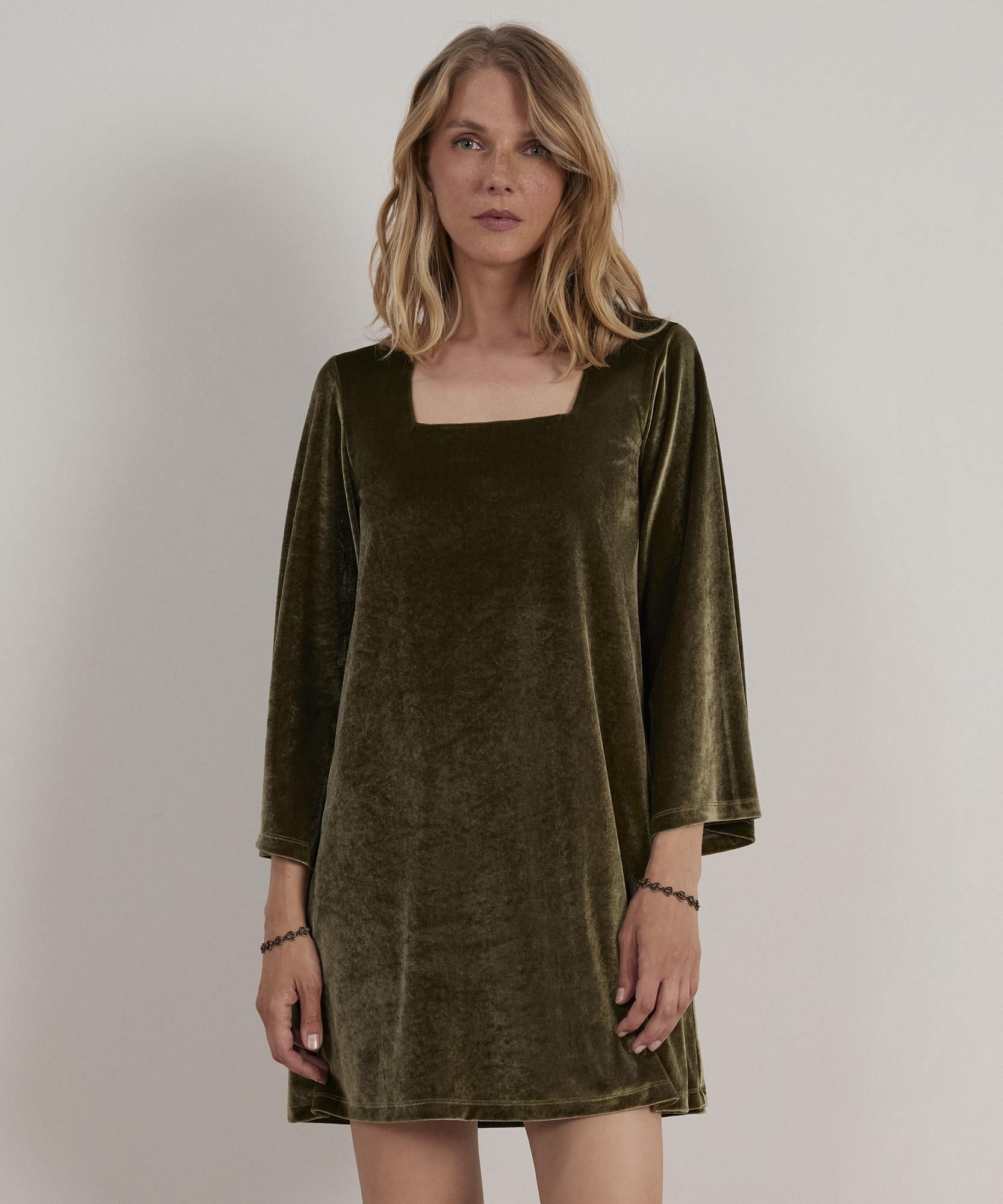  YARGICI Kare Yaka Elbise