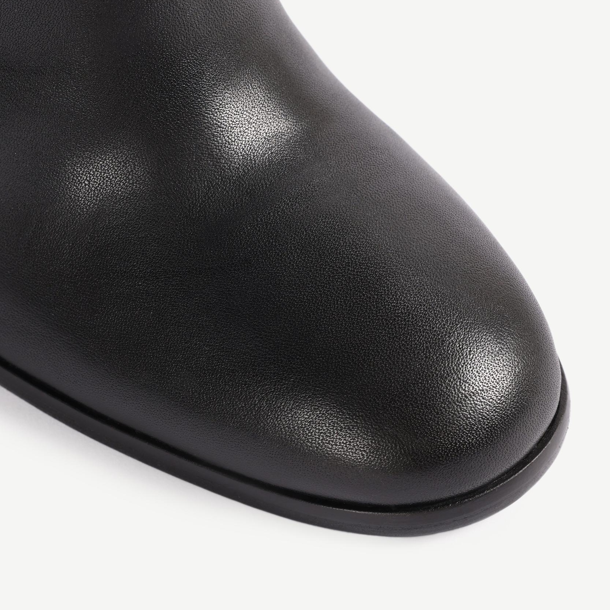 YARGICI Lastikli Topuklu Çizme