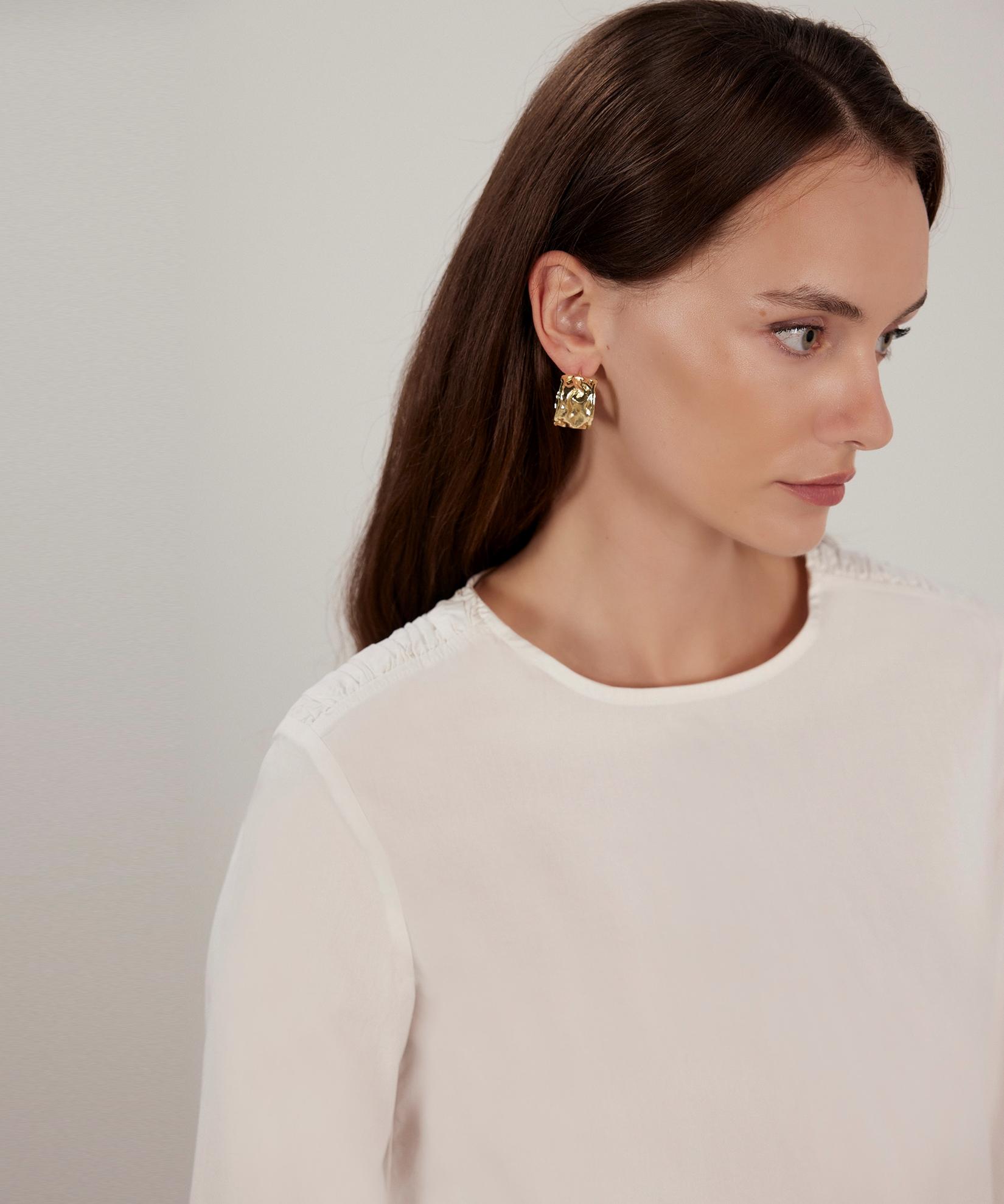  YARGICI Omuz Detaylı Bluz