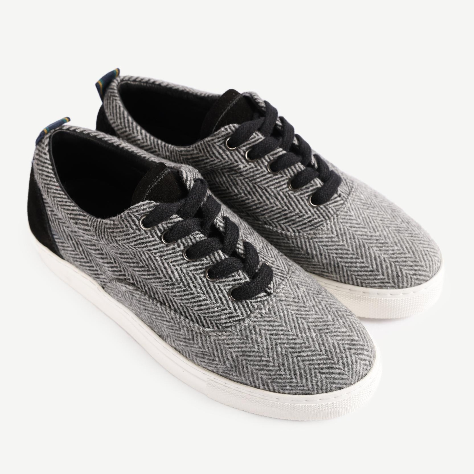 YARGICI Balıksırt Desenli Kumaş Spor Ayakkabı