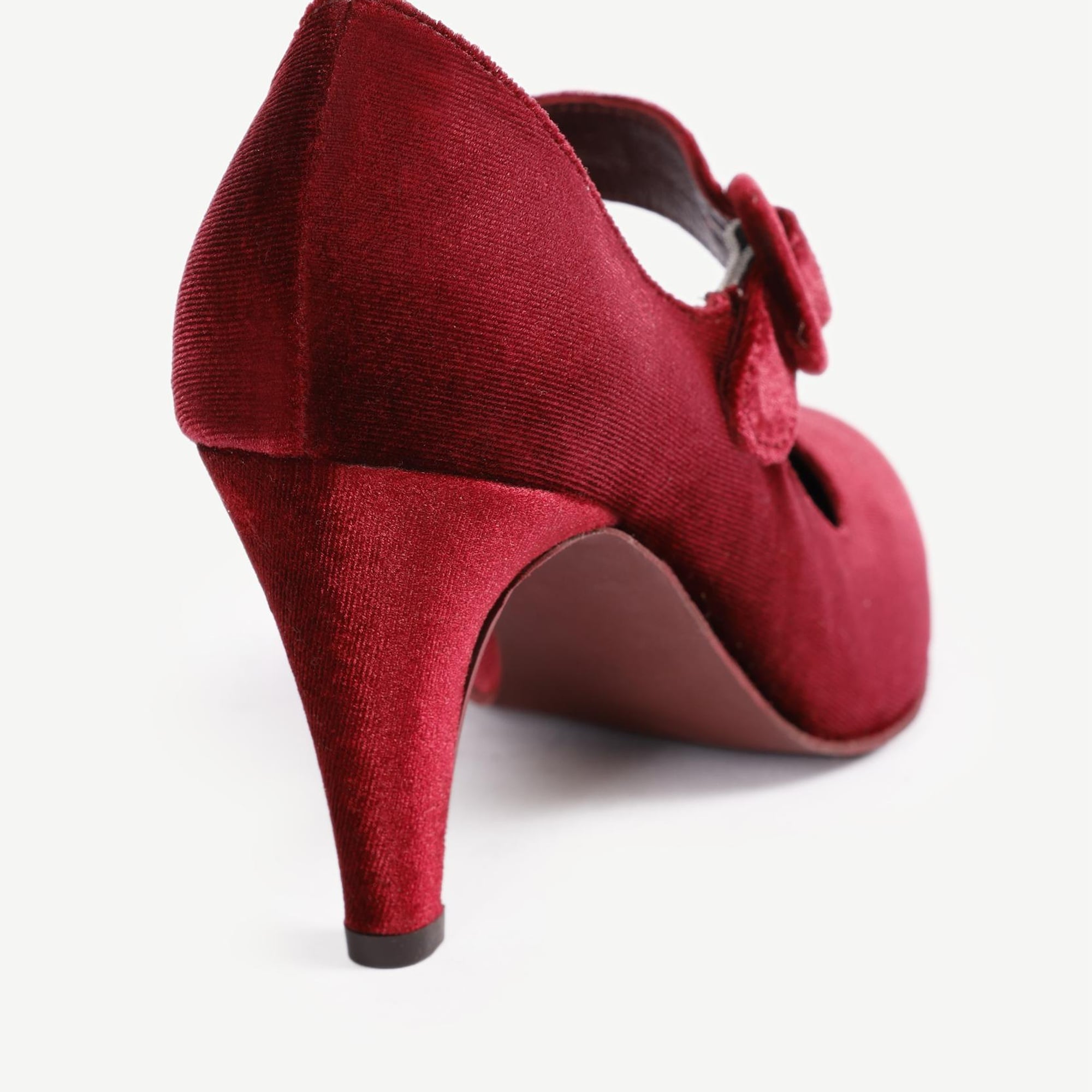 YARGICI Kadife Kumaş Tabanlı Topuklu Ayakkabı