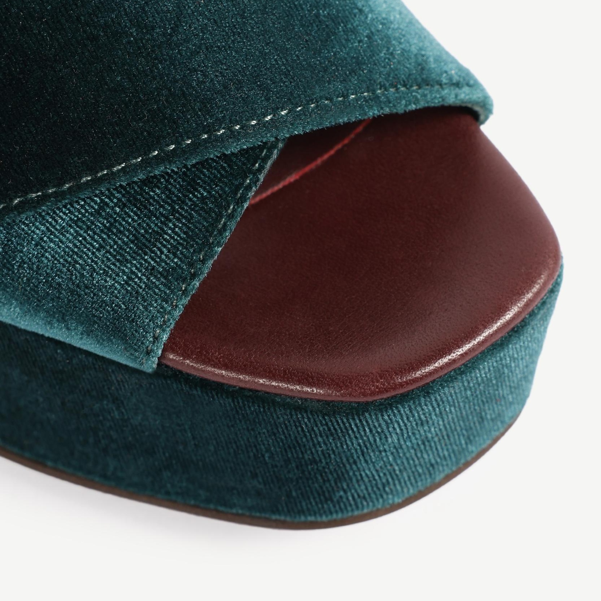 YARGICI Kadife Kumaşlı Platform Ayakkabı