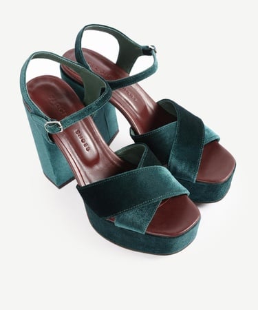  YARGICI Kadife Kumaşlı Platform Ayakkabı